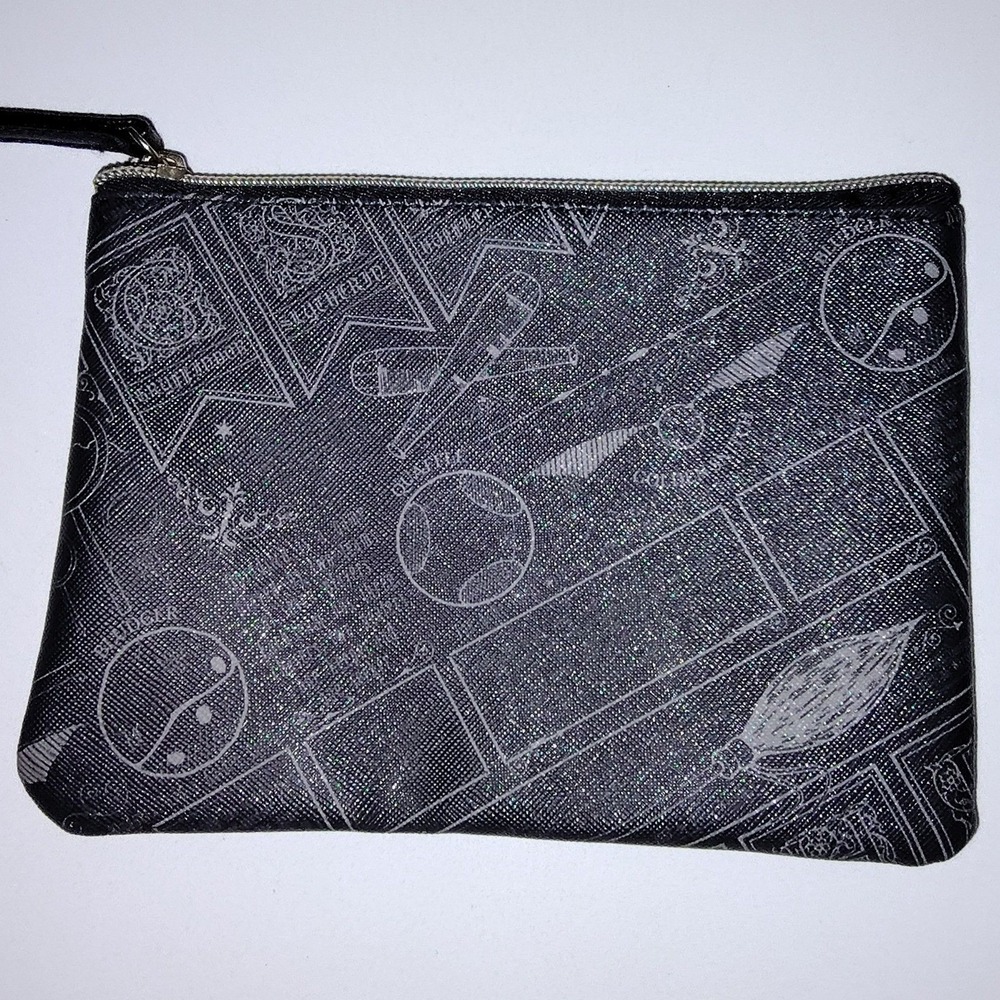 Harry Potter Wizarding World Black Shimmer Quidditch Pouch Makeup Bag FABNY